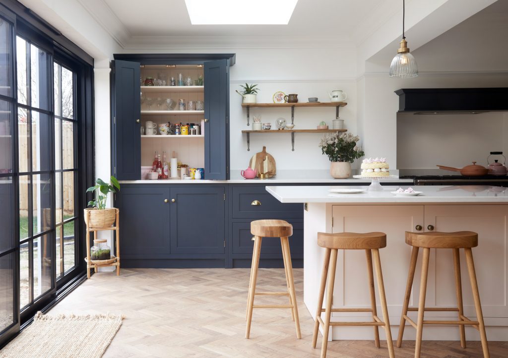 traditional shaker kitchen